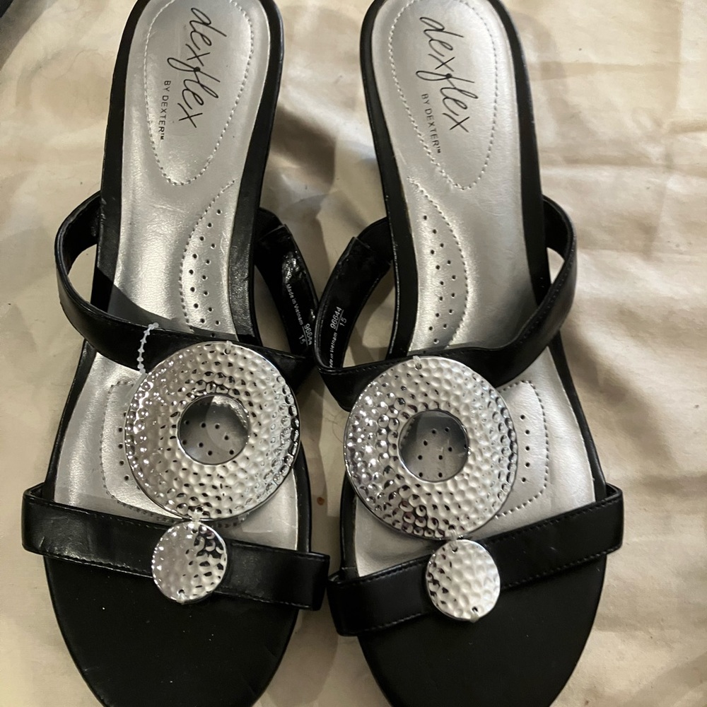 Black silver Dexflex by Dexter size 10 sandals